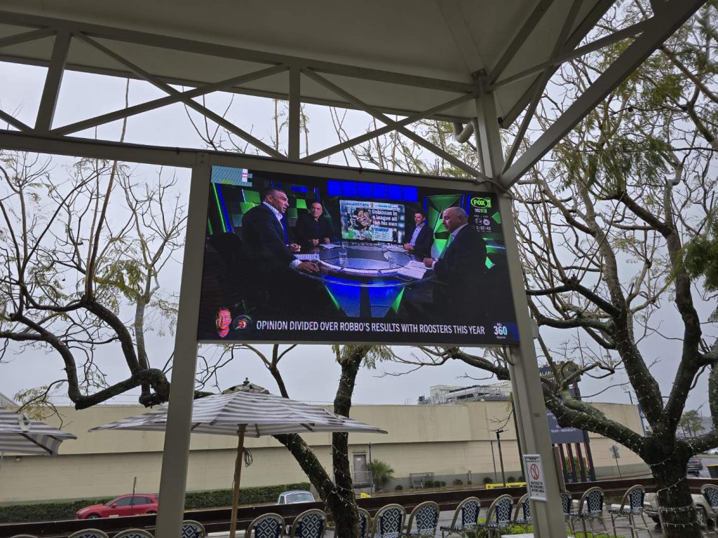 16:9 outdoor led displays